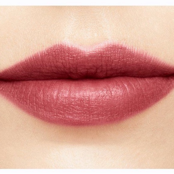 Mary Kay Gel Semi-Matte Lipstick MAUVE MOMENT - Picture 2 of 5